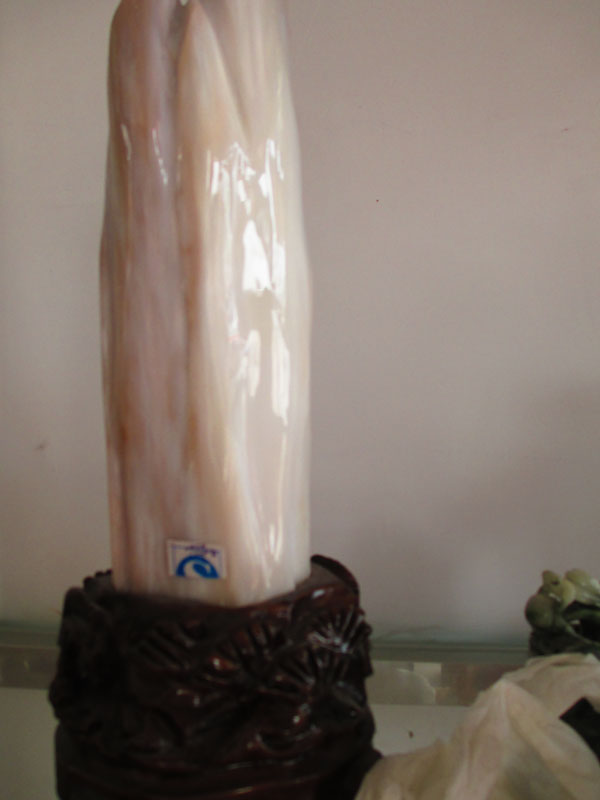 美观的南阳奇石